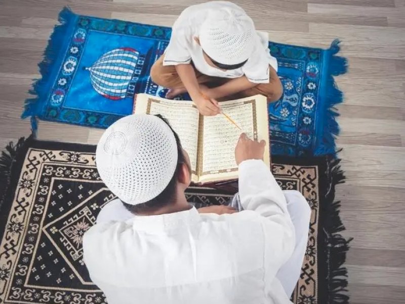 Enam Tips Bagi Orangtua Agar Anak Cinta Al-Quran