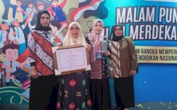 Guru Bahasa Daerah di Parepare Raih Penghargaan Dari Kemdikbudristek RI