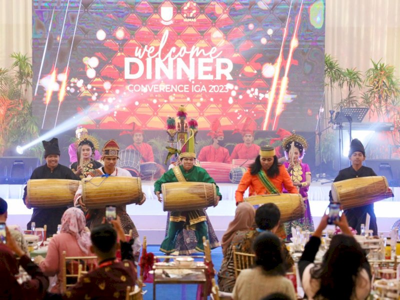 Jamu Makan Malam Peserta Indonesia GPR Award 2023, Sekda Makassar Perkenalkan Branding Kota Makan Enak