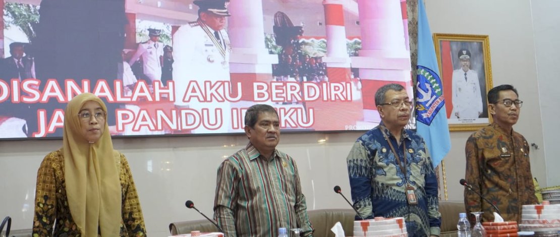 Dinas Komunikasi Informatika dan Persandian Kabupaten Bone menggelar Sosialisasi Forum Data yang digelar di Baruga La Teya Riduni, Kompleks Rujab Bupati Bone, Kota Watampone, Kamis, 15 Juni 2023. Dinas Komunikasi Informatika dan Persandian Kabupaten Bone menggelar Sosialisasi Forum Data yang digelar di Baruga La Teya Riduni, Kompleks Rujab Bupati Bone, Kota Watampone, Kamis, 15 Juni 2023.