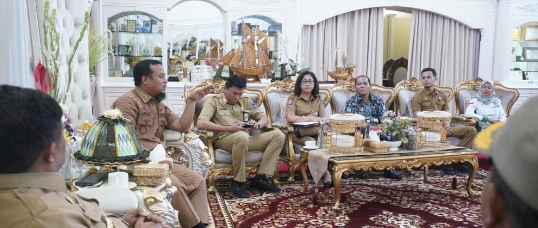 Gubernur Sulsel, Andi Sudirman Sulaiman, mendorong pengentasan Desa Sangat Tertinggal di Sulsel.