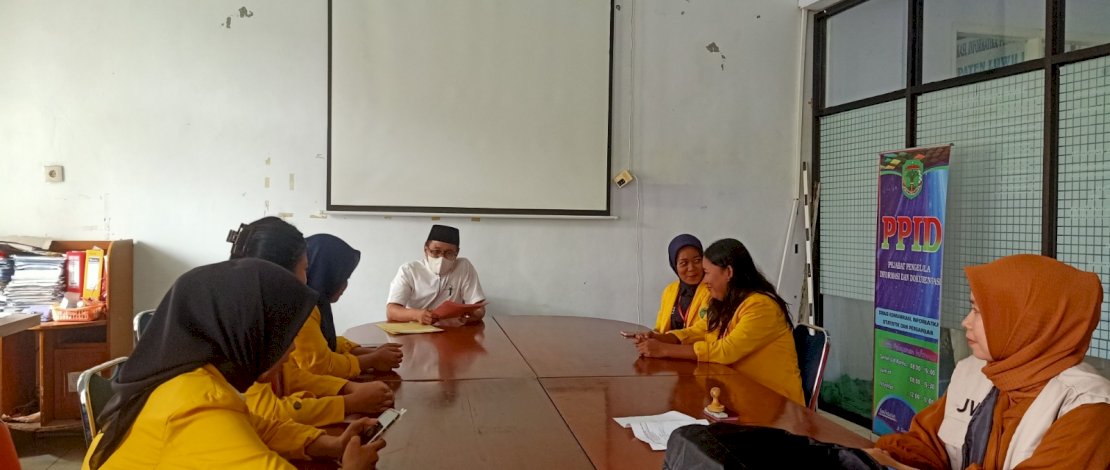 Mahasiswi Universitas Cokroaminoto Palopo (UNCP) yang saat ini tengah melakukan Praktik Dunia Kerja (PDK) di Diskominfo-SP juga diminta untuk Gelisha.
Mahasiswi Universitas Cokroaminoto Palopo (UNCP) yang saat ini tengah melakukan Praktik Dunia Kerja (PDK) di Diskominfo-SP juga diminta untuk Gelisha.