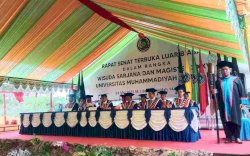 Hadiri Wisuda UMPAR, Taufan Pawe Ingatkan Pendidikan Berkualitas Menuju Indonesia Emas