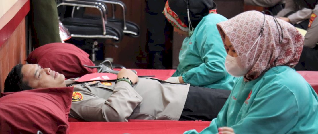 Sambut Hut Bhayangkara, Polres Gowa Gelar Donor Darah Sambut Hut Bhayangkara, Polres Gowa Gelar Donor Darah