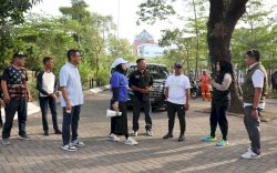 Dinas Pekerjaan Umum (PU) Kota Makassar Terlibat dalam Gerakan Bersih Taman Kota