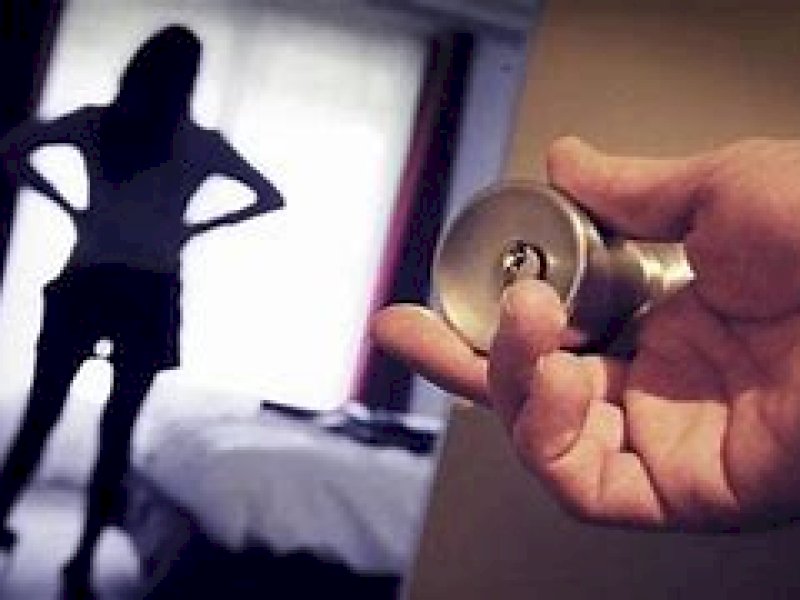 Polda Sulsel Bongkar Jaringan Prostitusi Online di Makassar, Oknum Mucikari Ditangkap