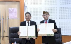 Direktur Politeknik Penerbangan Makassar -  LLDIKTI Wilayah IX Sultanbatara Tanda Tangan MoU 