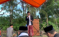 Pj Bupati Takalar Salat Iduladha di Desa Laikang