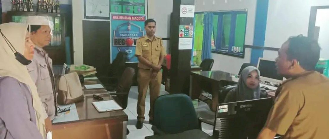 Plt Camar Makassar, Harun Rani mengunjungi dua lokasi kelurahan, yakni Kelurahan Maccini dan Maccini Gusung, Jumat (30/6/2023)