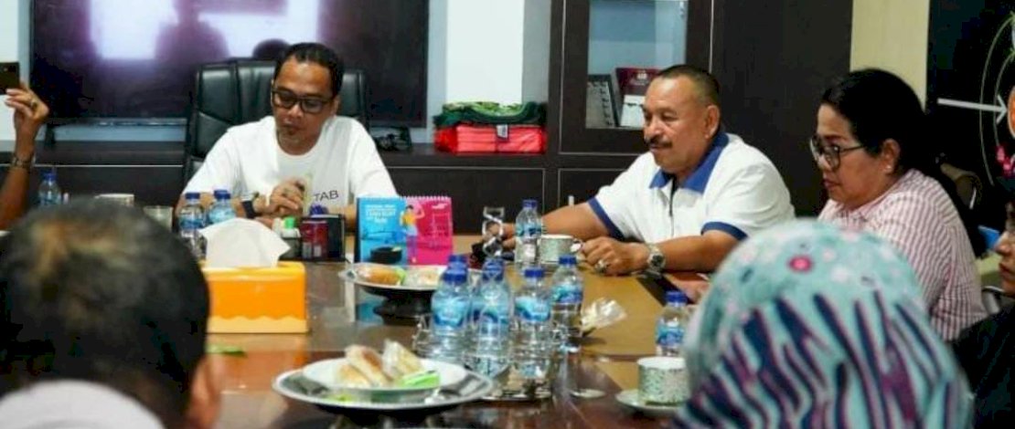  Plt. Camat Makassar Harun Rani Gelar Rapat Koordinasi Persiapan Pekan Olahraga Kota Makassar