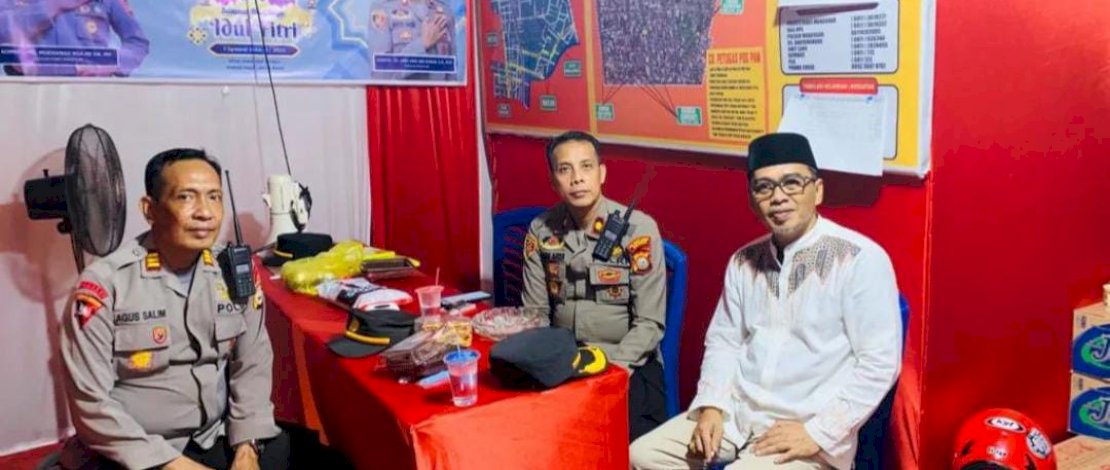 Plt.Camat Makassar Kunjungi Posko Pengamanan Lebaran Polsek 04 Makassar