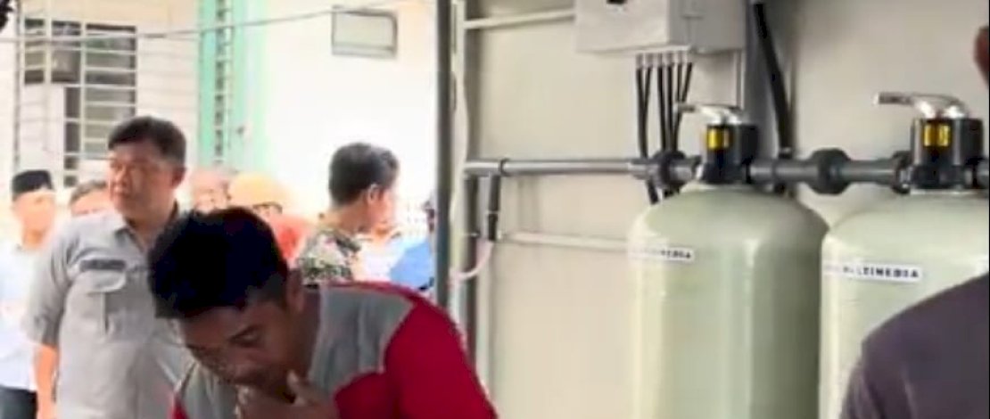 Masyarakat di Kawasan Pesisir Desa Bonto Jai, Kecamatan Bisappu, Kabupaten Bantaeng, akhirnya bisa menikmati manfaat hadirnya PSU air siap minum (arsinum) oleh Pemprov Sulsel.