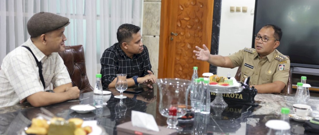 Danny Pomanto menerima kunjungan Komisioner KPU Makassar. Danny Pomanto menerima kunjungan Komisioner KPU Makassar.