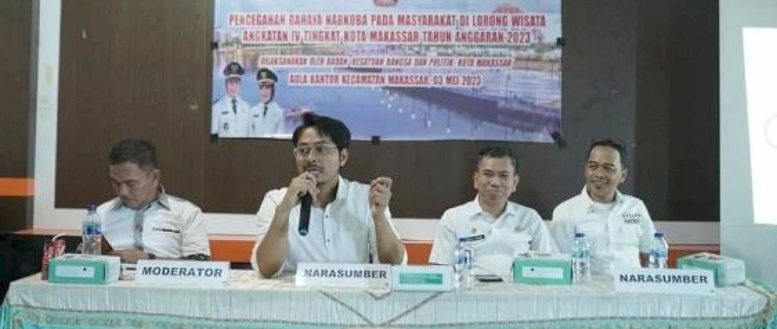 Sosialisasi pencegahan bahaya narkoba di masyarakat Lorong Wisata oleh Plt. Camat Makassar Harun Rani dan Dr. Udin sebagai Ketua Forum Kemanusiaan Kota Makassar 
