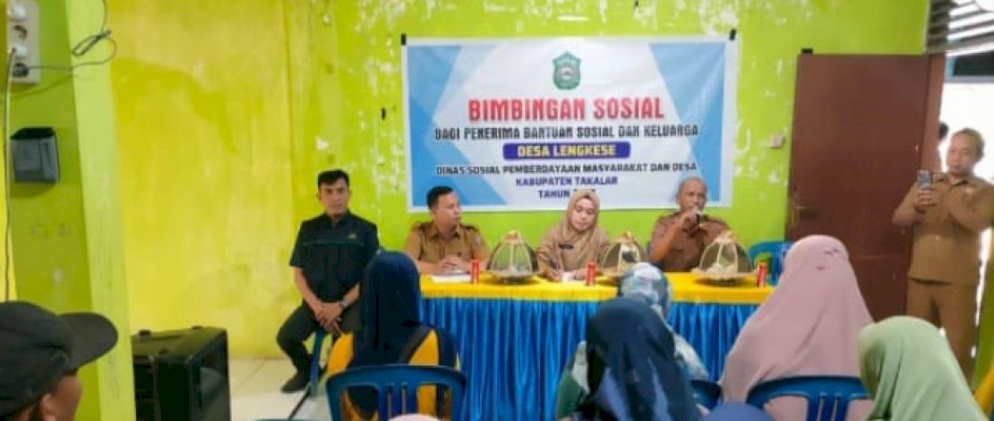 Desa Lengkese Bersama Dinsos PMD Takalar Gelar Bimbingan bagi Penerima Bansos
