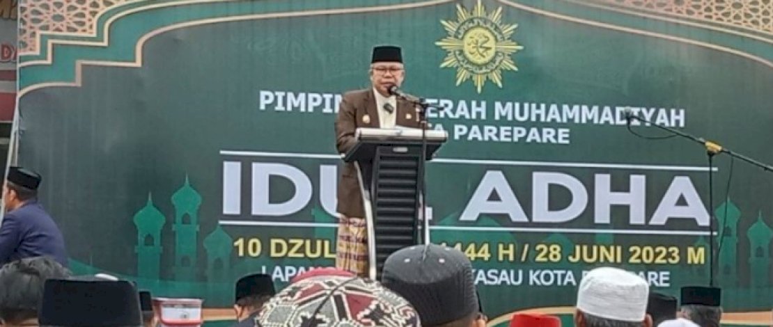 Wali Kota Parepare, Taufan Pawe, melaksanakan salat Iduladha 1444 H/2023 M di Lapangan Andi Makkasau, Kota Parepare, Rabu (28/6/2023).