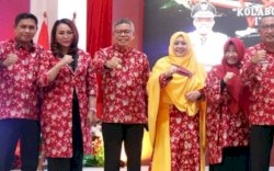 Taufan Pawe Terkesan Kerukunan Warga di Kota Jayapura