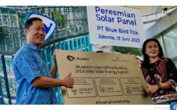 Kurangi Lebih dari 2.000 Ton Emisi Karbon, Blue Bird Optimalkan Penggunaan Panel Surya Berdaya 215,6kWp