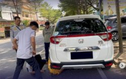 Bidang&nbsp;PKP&nbsp;Dishub Makassar&nbsp;Gelar Giat Penegakan Perwali 64 Larangan Parkir di Bahu Jalan