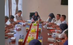 Rapat Koordinasi Pejabat Struktural Dishub Makassar Bahas Proses Pembuatan Laporan Kegiatan