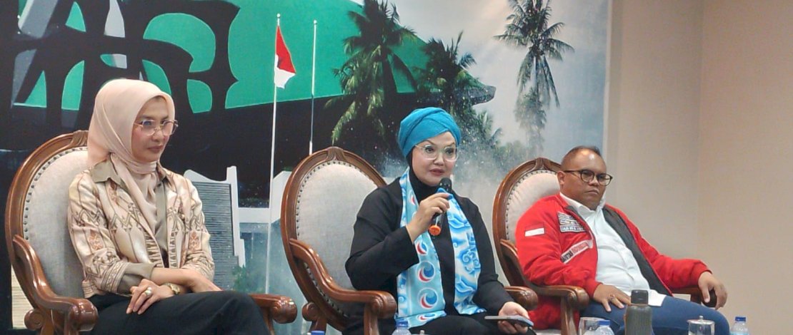 Ratih Sanggarwati Janjikan 30 Ribu Beasiswa Jika Terpilih sebagai Anggota DPR RI Periode 2024-2029 Ratih Sanggarwati Janjikan 30 Ribu Beasiswa Jika Terpilih sebagai Anggota DPR RI Periode 2024-2029