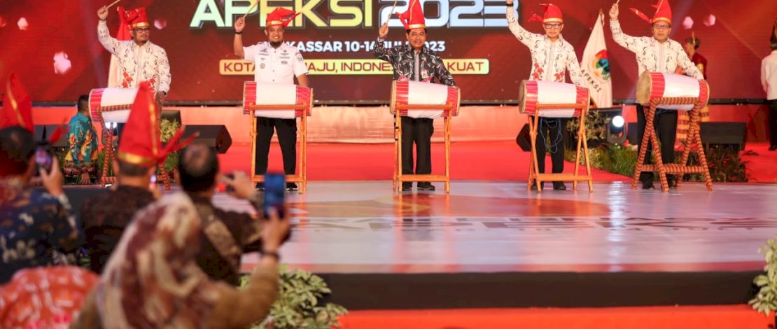 Pembukaan Rakernas Apeksi di Makassar