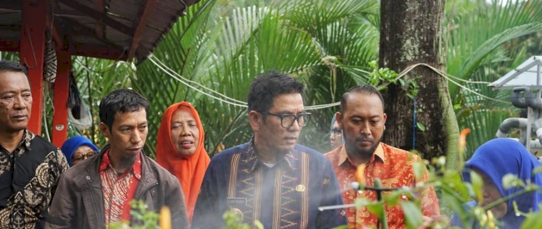 Pj. Bupati Buton Tengah Andi Muhammad Yusuf beserta jajarannya mengunjungi Lorong Wisata Sydney Kelurahan Tello Baru, Kamis (13/7/2023) pagi.