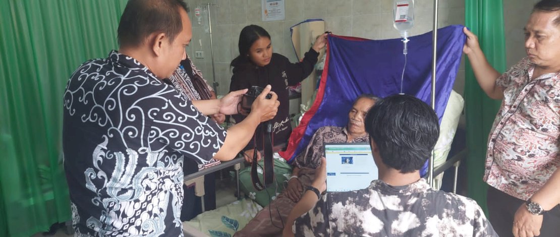 Beri Layanan Prima, Disdukcapil Lutra Layani Pembuatan KTP di Rumah Sakit