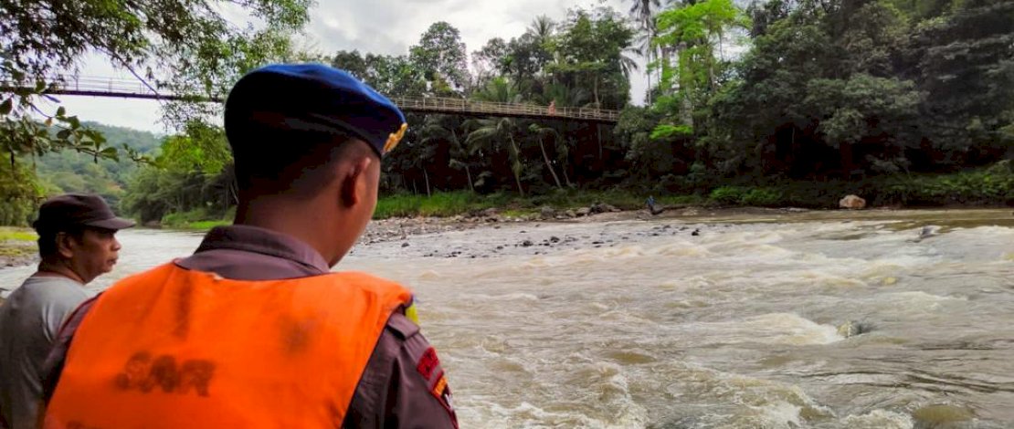 Hendak Syukuran di Sungai, Seorang Pemuda Hanyut Terseret Arus di Soppeng