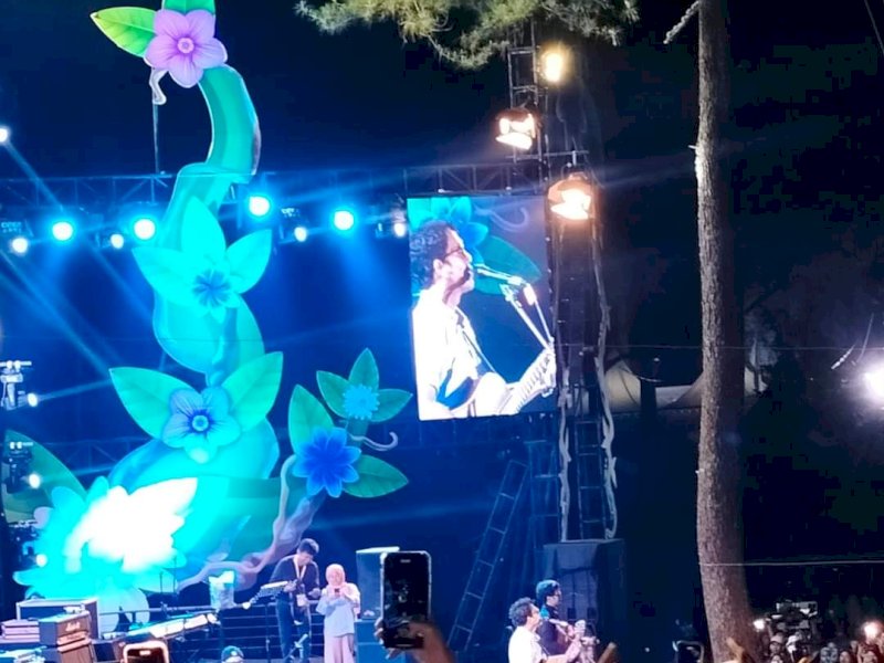Malam Terakhir 'Beautiful Malino' Budi Doremi Hentak Hutan Pinus Malino 