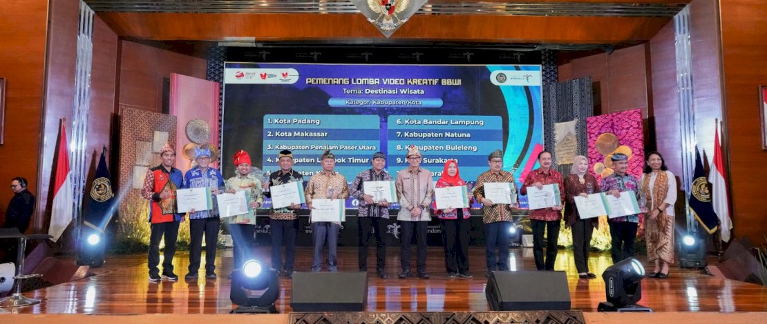 Dispar Kota Makassar Raih Penghargaan Lomba Video Kreatif dari Kemenparekraf