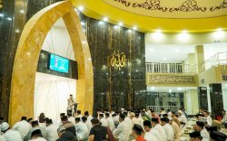 Sambut Tahun Baru Islam 1445 Hijriah, Taufan Pawe Gelar Zikir di Masjid Terapung Bj Habibie