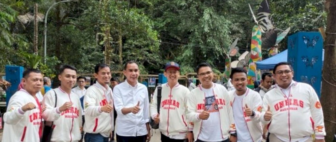 Ketua Ikatan Alumni (IKA) Universitas Hasanuddin (Unhas) Kota Makassar, Rudianto Lallo, menghadiri Temu Nasional Alumni dan Halalbihalal IKA Unhas yang berlangsung meriah dan semarak di Taman Wisata Alam Bantimurung, Kabupaten Maros, Kamis 27 April 2023.