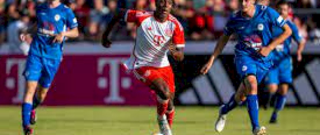 Menghadapi FC Rottach-Egern, Bayern munich menang dengan skor telak 27-0.