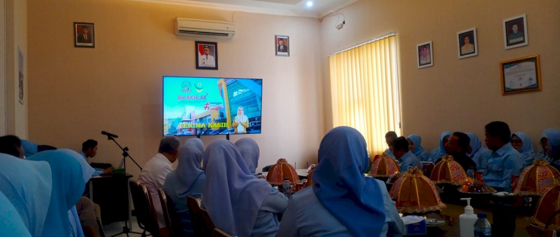 Proses tahapan akreditasi untuk RSUD Haji. Proses tahapan akreditasi untuk RSUD Haji.