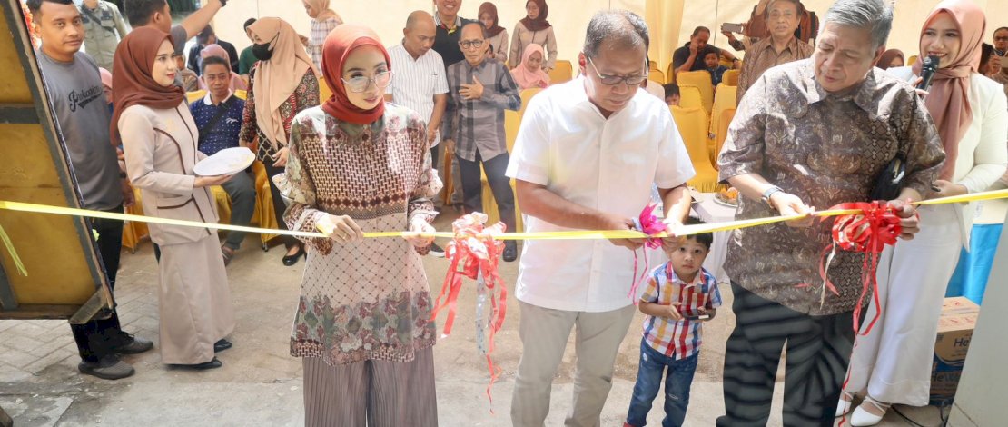 Wali Kota Moh Ramdhan "Danny" Pomanto pada Grand Opening Meicalia Aesthetic & Dental Clinic, Sabtu, 22 Juli 2023.