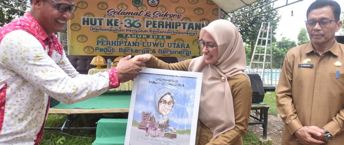 Bupati Luwu Utara, Indah Putri Indriani, menghadiri HUT ke 36 Perhimpunan Penyuluh Pertanian Indonesia ( Perhiptani) Tahun 2023 Tingkat Kabupaten Luwu Utara, di Bukit Tirosoe, Desa Baebunta, Kecamatan Baebunta, Selasa, 18 Juli 2023 lalu. Bupati Luwu Utara, Indah Putri Indriani, menghadiri HUT ke 36 Perhimpunan Penyuluh Pertanian Indonesia ( Perhiptani) Tahun 2023 Tingkat Kabupaten Luwu Utara, di Bukit Tirosoe, Desa Baebunta, Kecamatan Baebunta, Selasa, 18 Juli 2023 lalu.