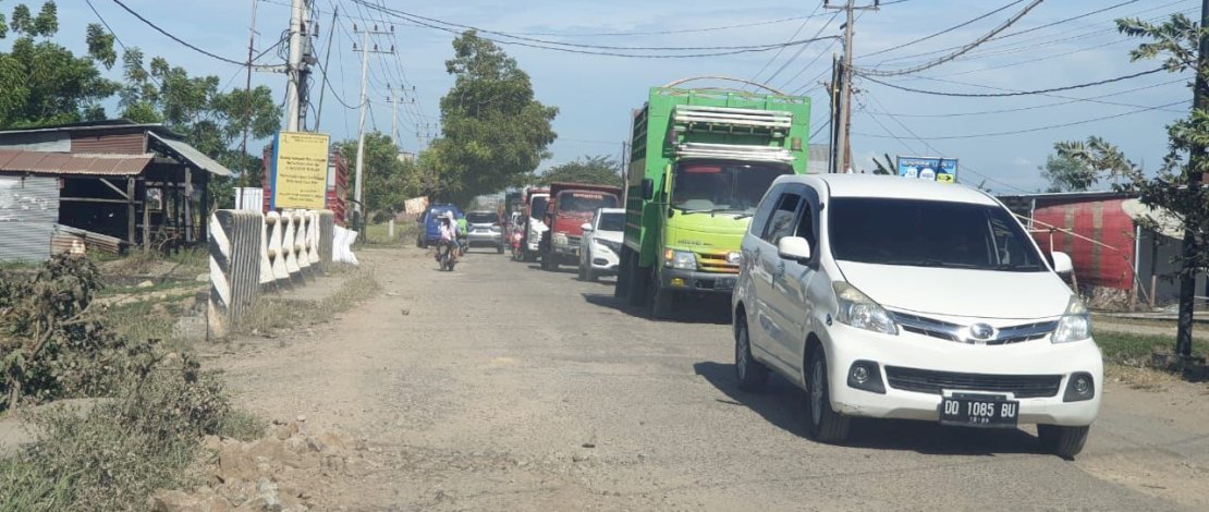 Pemprov Sulsel Pastikan Jalan Poros Sidrap-Soppeng Segera Dikerjakan