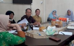 Bappeda Perkuat Sinergi Melalui Rakor Data Tim Reviu APIP terkait RKPD Makassar 2024