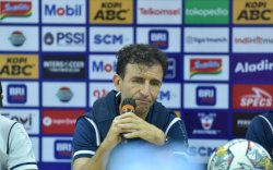 Guncangan Awal Musim di Liga 1 Indonesia: Dua Pelatih Top Keluar dari Jabatan Mereka