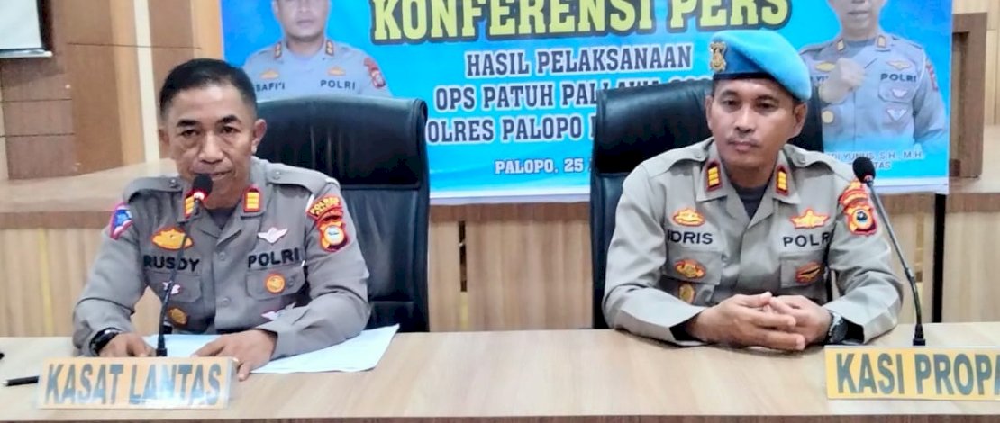 Kasat Lantas Polres Palopo, AKP Rusdi Yunus, saat konfrensi pers.