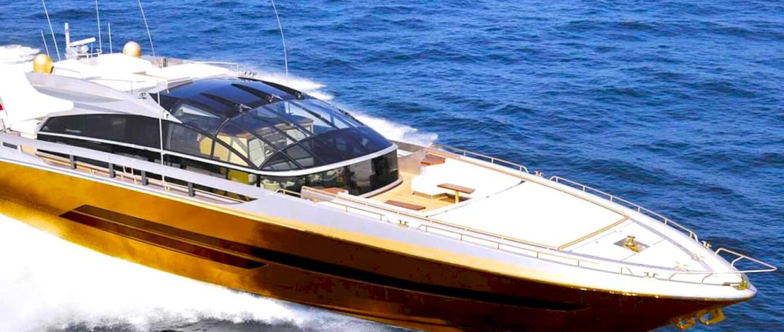 Penampilan "History Supreme", yacht yang diklaim sebagai yacht termahal dalam sejarah.