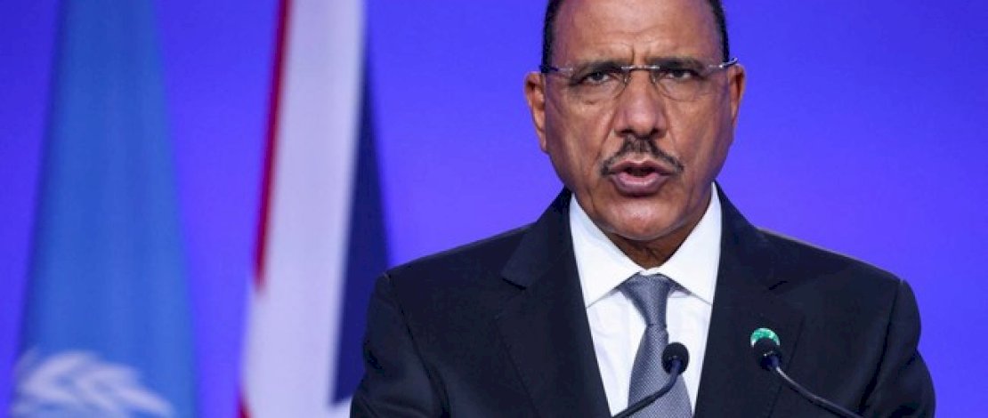 Presiden Niger Mohamed Bazoum. Foto: AFP/YVES HERMAN
