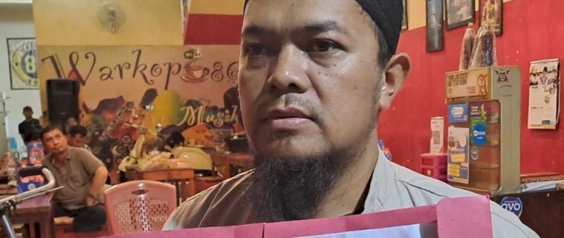 Heri Erlangga, seorang pengusaha kopi berbasis di Kabupaten Gowa, Sulawesi Selatan, menjadi korban penipuan yang merugikan.