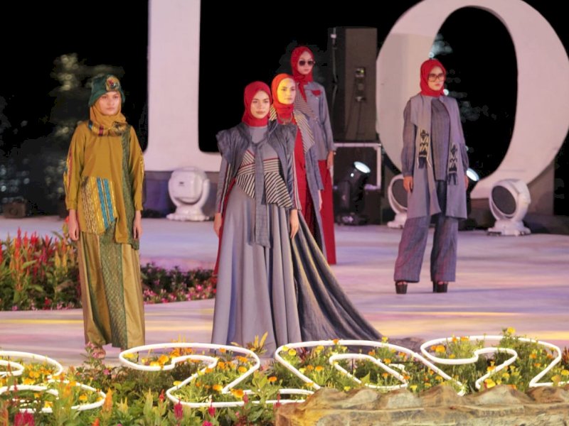 Lima Designer International Ramaikan Makassar F8 2023, Kolaborasi Designer Lokal