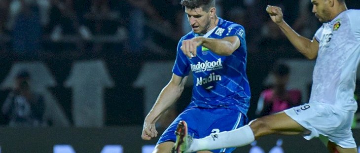 Kemenangan Gemilang Persib Bandung, Keluar dari Zona Degradasi BRI Liga 1 2023/2024
