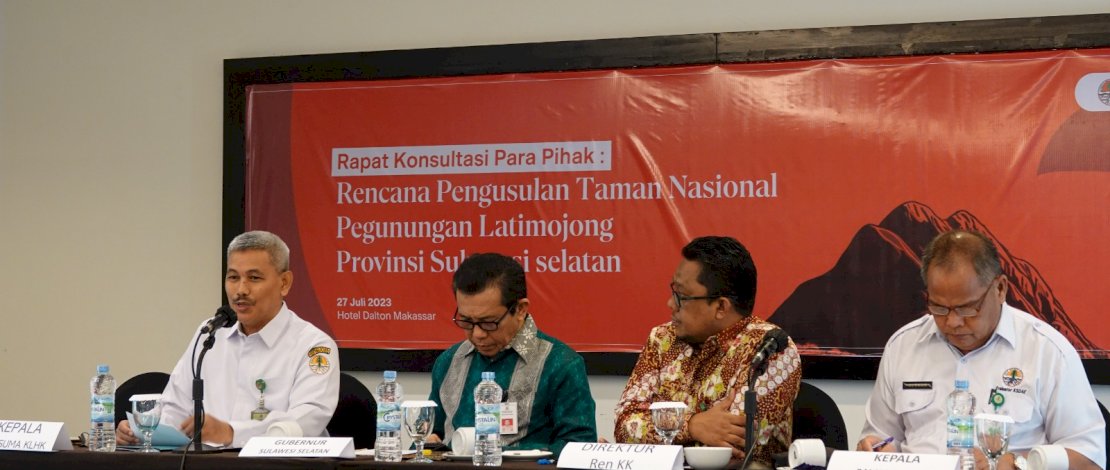 apat Konsultasi dan Sosialisasi Rencana Pengusulan Taman Nasional Pegunungan Latimojong yang diadakan di Hotel Dalton Makassar pada Kamis 27  Juli 2023 