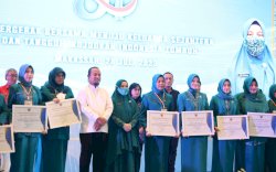HKG Ke-51, Ketua TP PKK Gowa Terima Penghargaan
