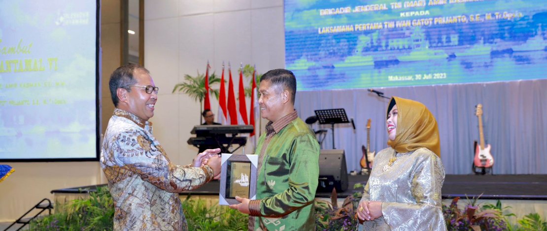 Pisah Sambut Komandan Lantamal (Danlantamal) VI Makassar di Hotel Claro, Minggu (30/07/2023). Pisah Sambut Komandan Lantamal (Danlantamal) VI Makassar di Hotel Claro, Minggu (30/07/2023).