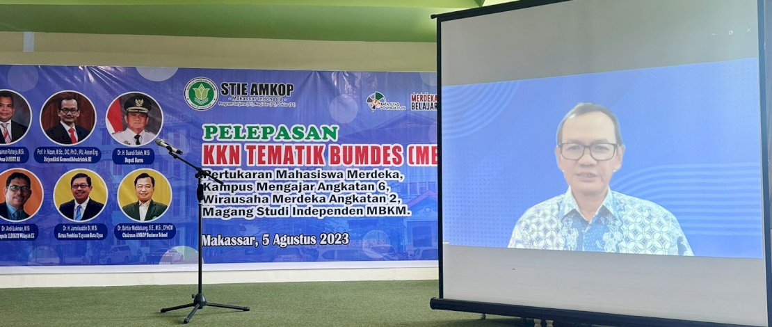 Dirjen Pendidikan Tinggi (Dikti) Kemendikbudristek, Prof Nizam saat  memberikan sambutan dan meresmikan pelaksanaan KKN Tematik BUMDes MBKM AMKOP